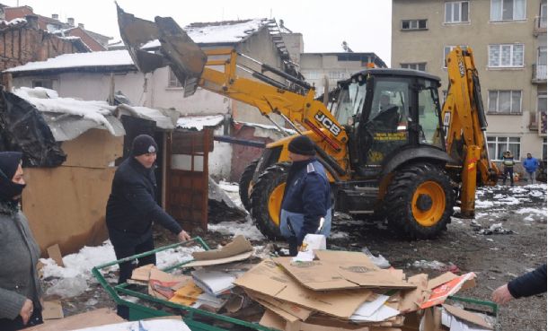 Ergün Penbe’den Onursal Başkan Aktaş’a Ziyaret