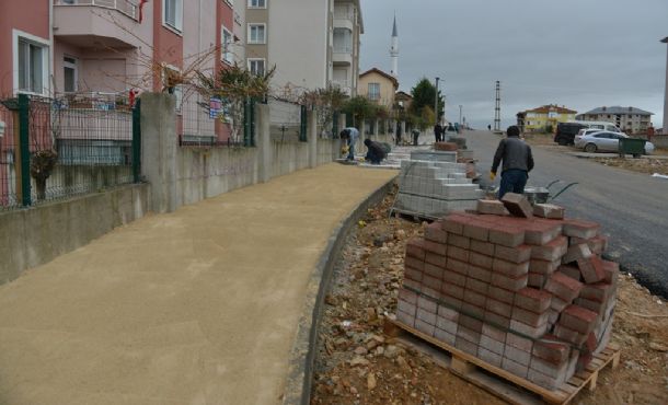 İnegöl Belediyesi’nin Hizmet Eli Çınarcık Meslek Yüksekokuluna Uzandı