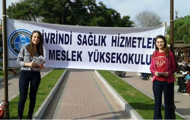 İvrindi Sağlık Hizmetleri MYO Öğrencileri 